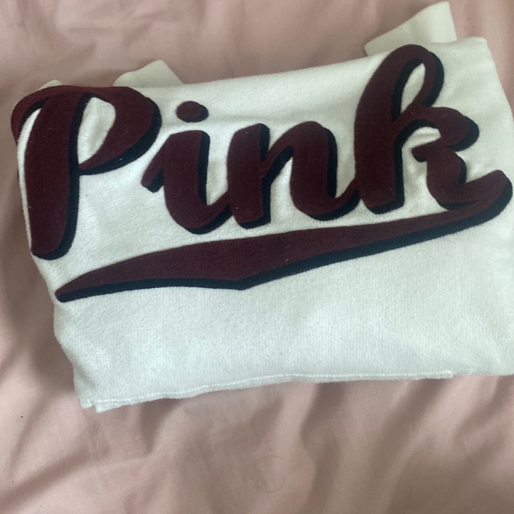cozy Pink© hoodie with pockets!